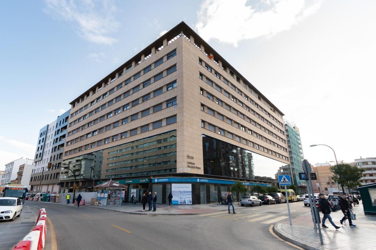 Апартаменты Malaga Centro Maria Zambrano Экстерьер фото