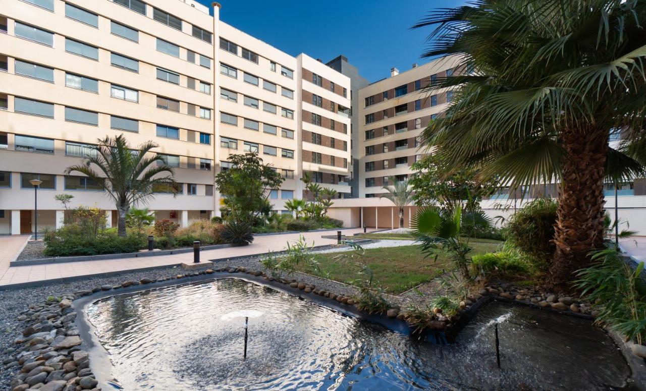 Апартаменты Malaga Centro Maria Zambrano Экстерьер фото